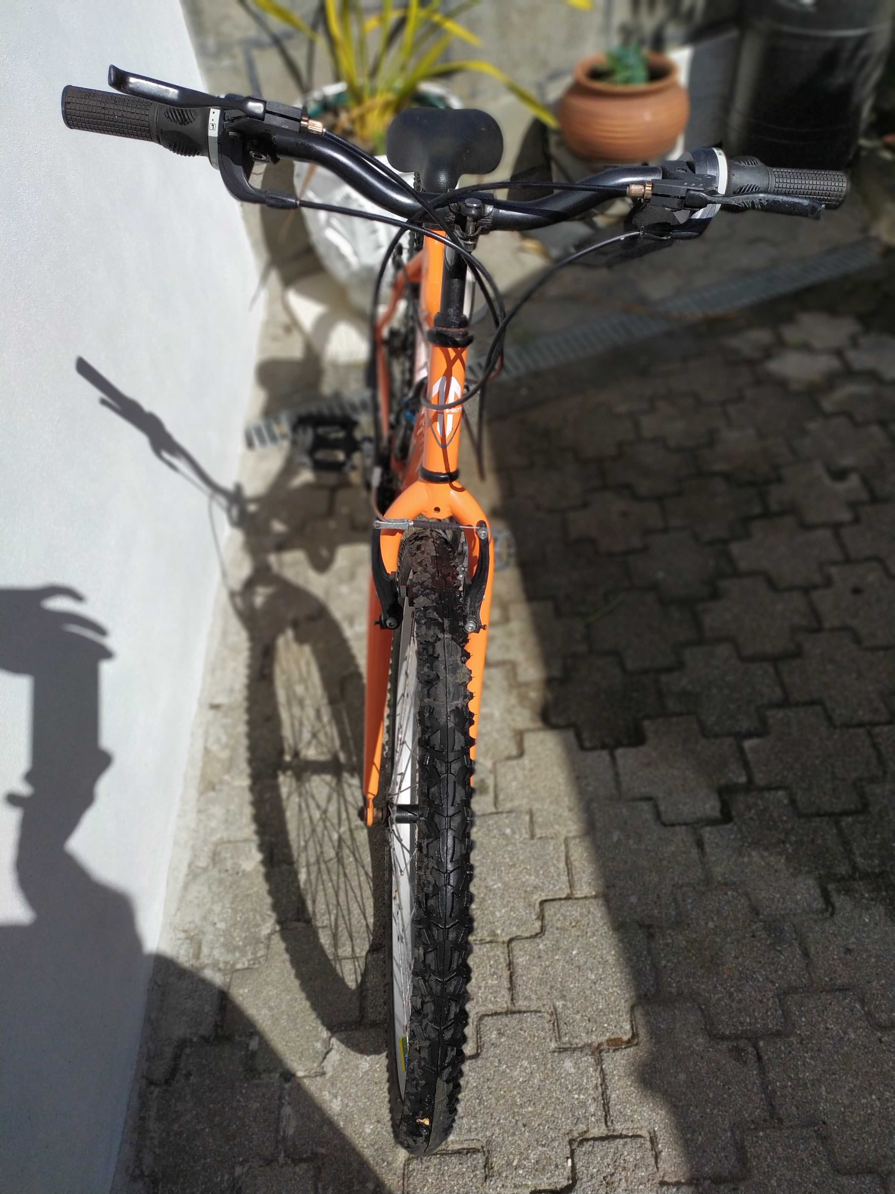 Bicicleta roda 26 - Senhora/Jovem