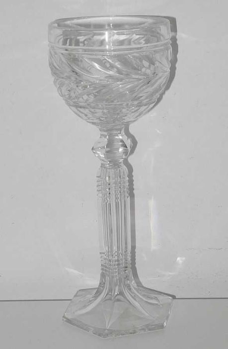 Stary kryształowy kielich do wina BACCARAT z 1907 r.