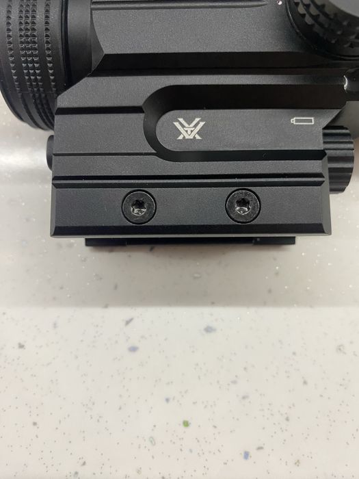 Прицел Vortex Spitfire AR 1x с двухцветной подсветкой призматический