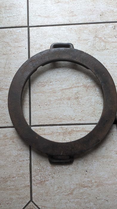 Stara żeliwna gofrownica