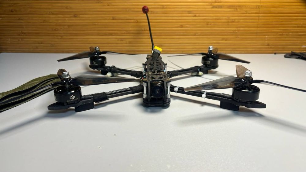 Продам фпв дрон, є різні комплектації fpv (в наявності кількість)