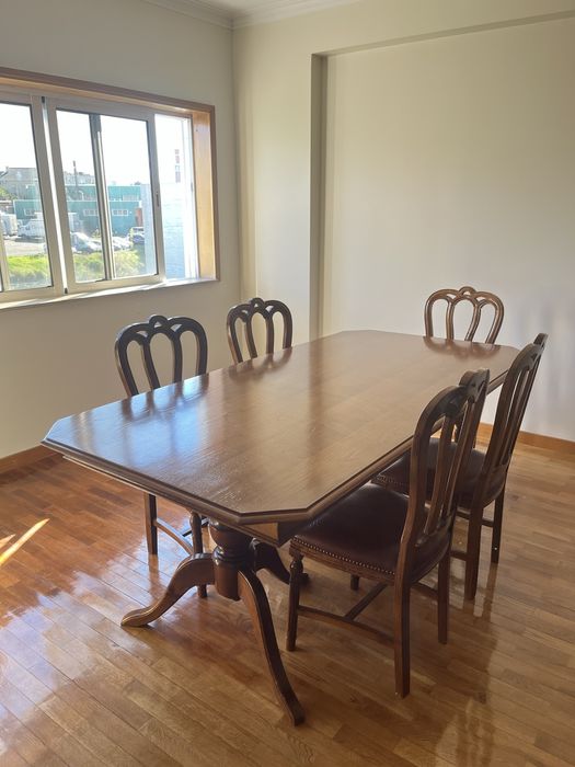 Mesa de Jantar / cadeiras