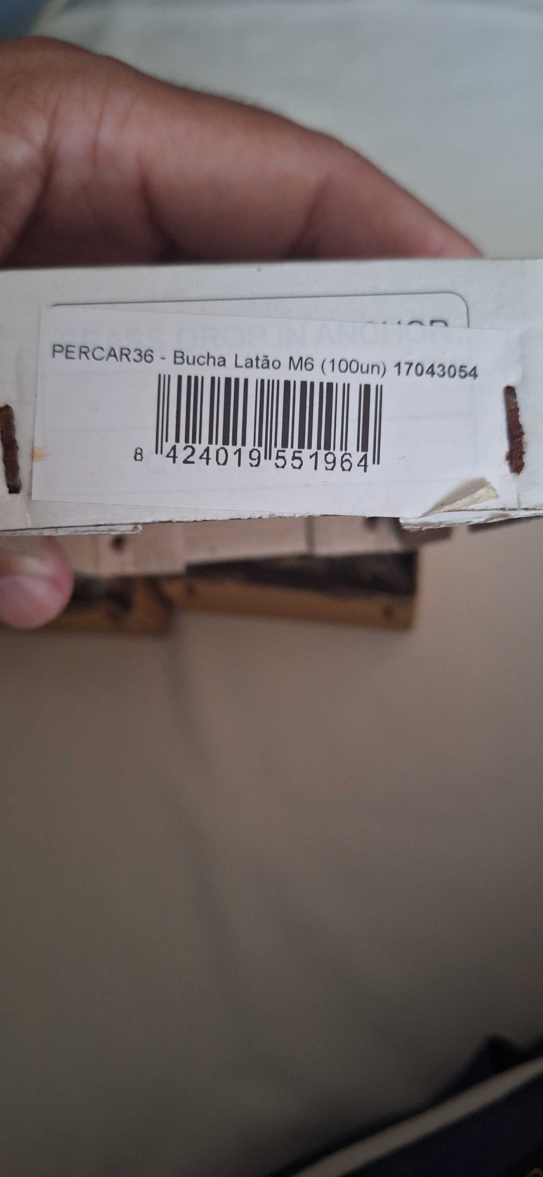 3 caixas de buchas de Latão