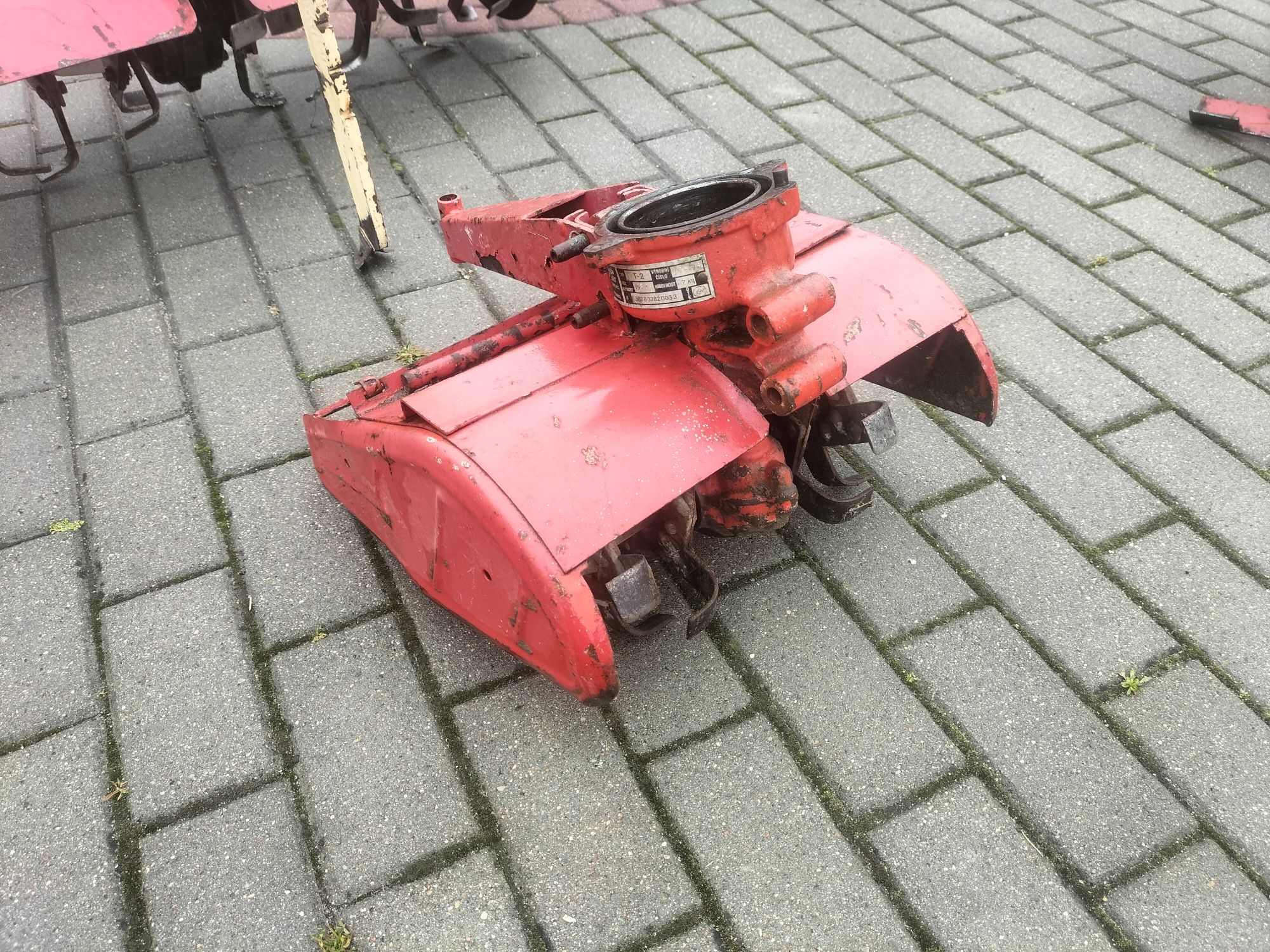 Terra vari traktorek jednoosiowy