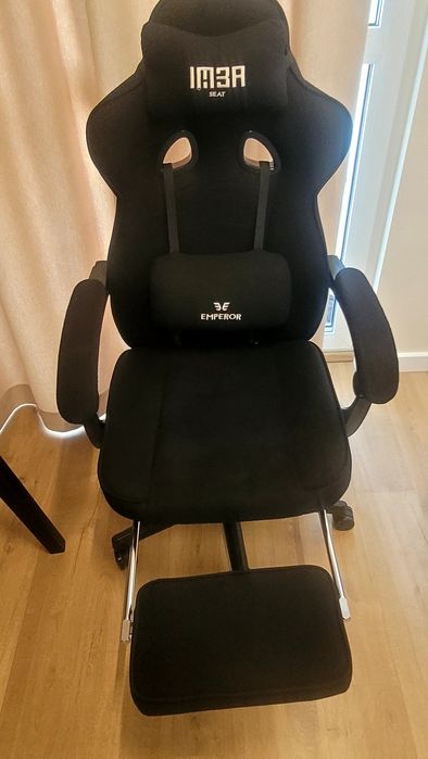 Fotel gamingowy Emperor z podnóżkiem