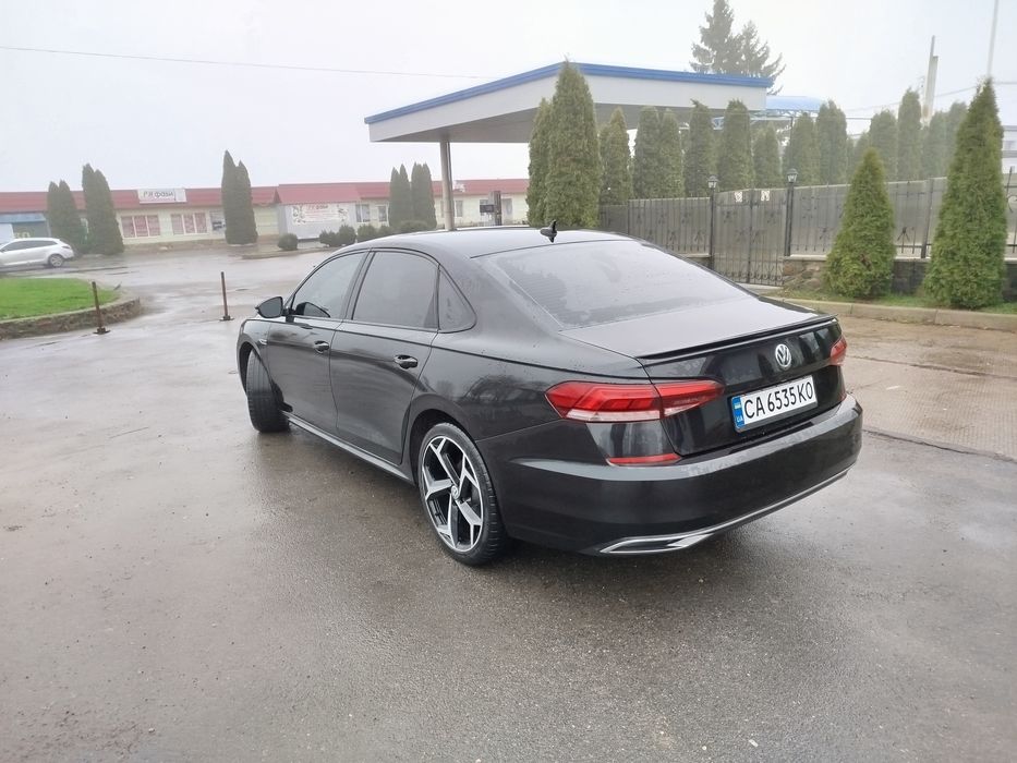 Volkswagen Passat B9 2.0 TSI