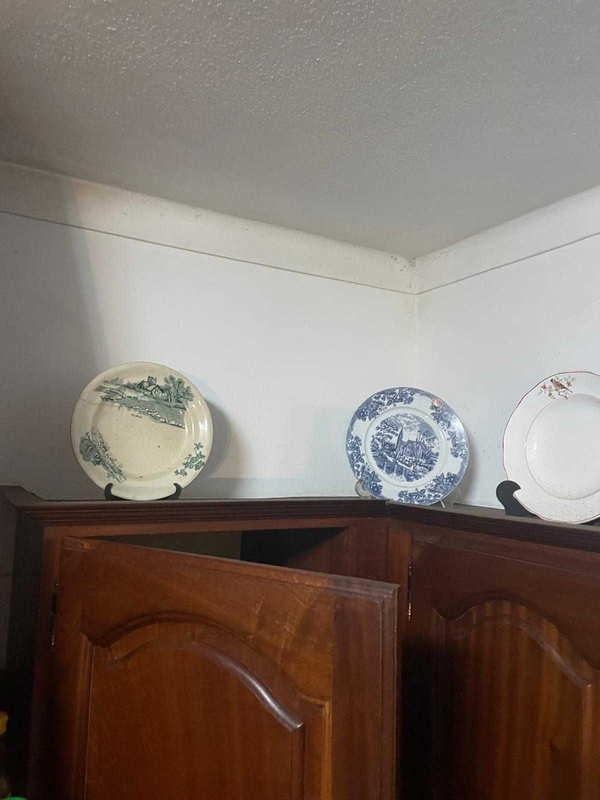 Pratos Antigos Decorativos