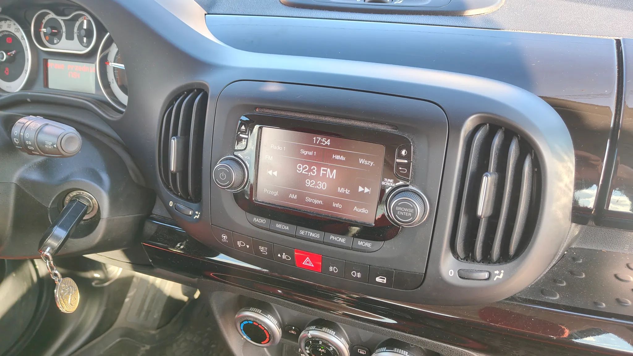 Fiat 500L 2013r. 1.4 16v 6bieg