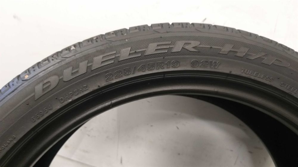 P497363 para 225/45R19 92W Bridgestone Dueler H/P 2016rok