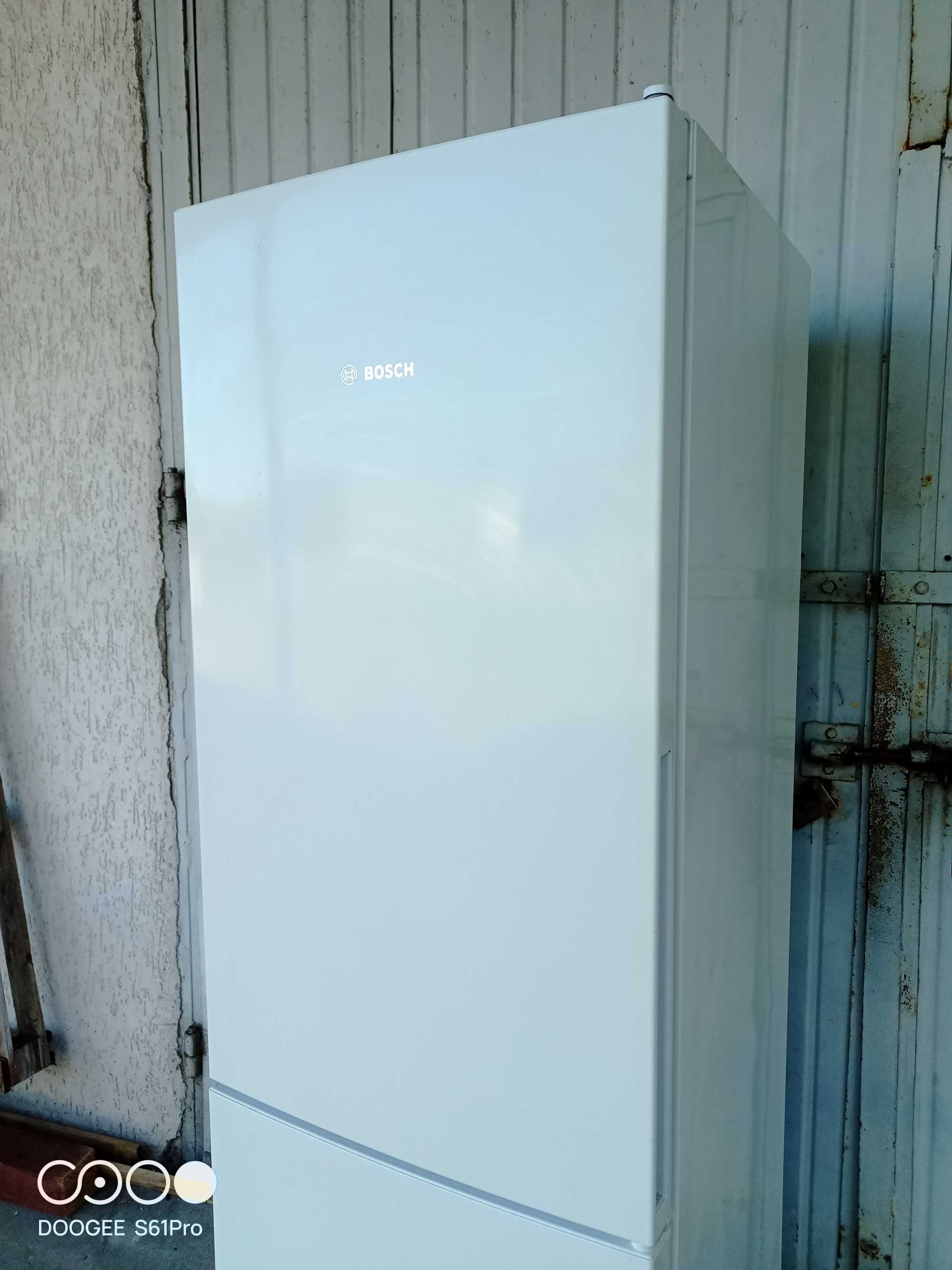 Lodówka Bosch KGV36NW20