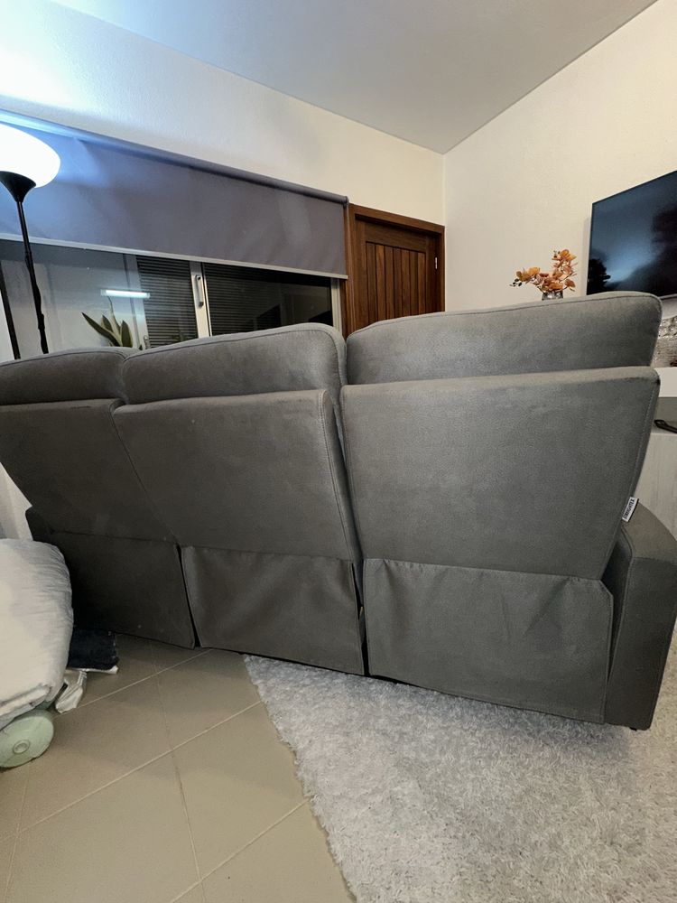 Sofá de microfibra cinzenta com 2 chaise-longue