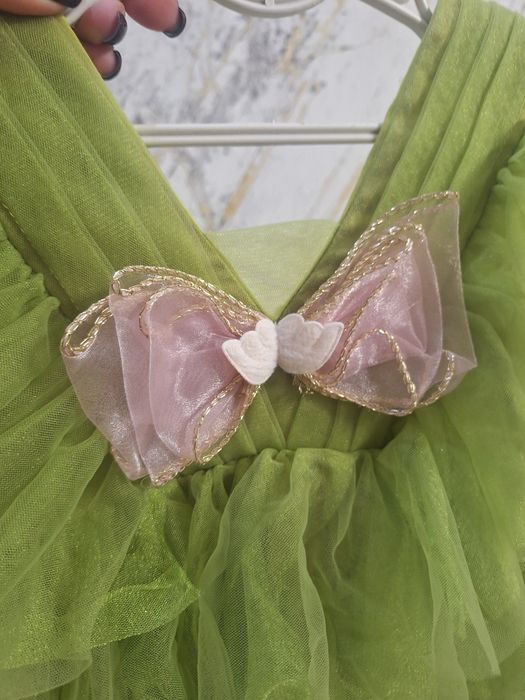 Сукня платье пишна святкова зелёная фатін