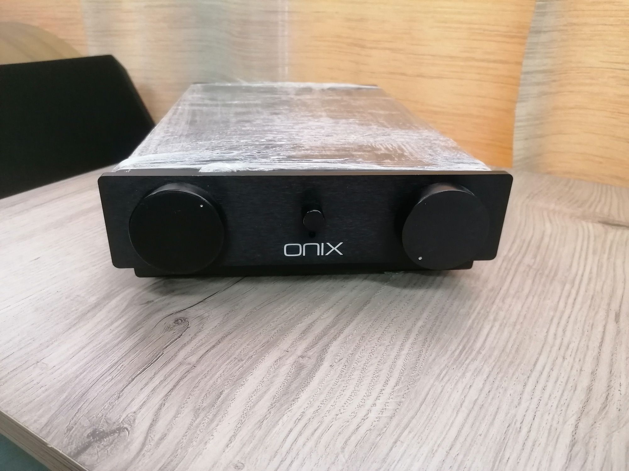 Усилитель Onix OA 20/2