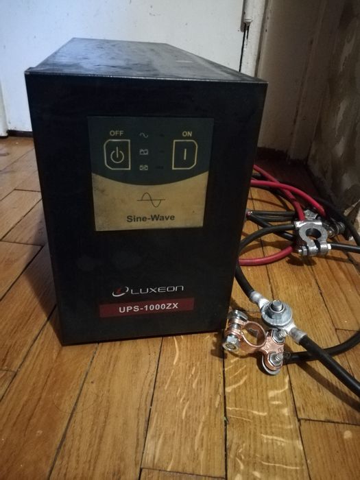 Источник безперебойного питания Luxeon ups-1000ZX.