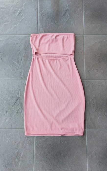 Sukienka mini dopasowana prążkowany bez ramiączek rozcięcie  S 36