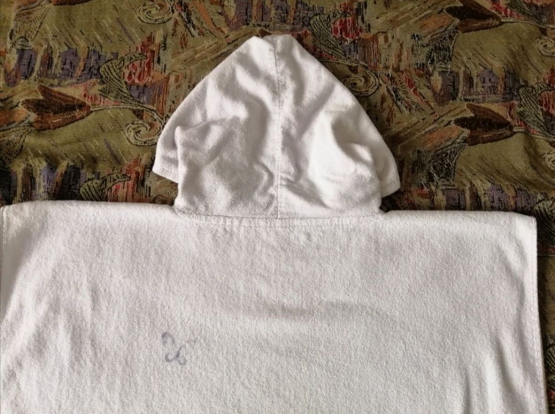 Продам пончо накидка махровое полотенце с капюшоном