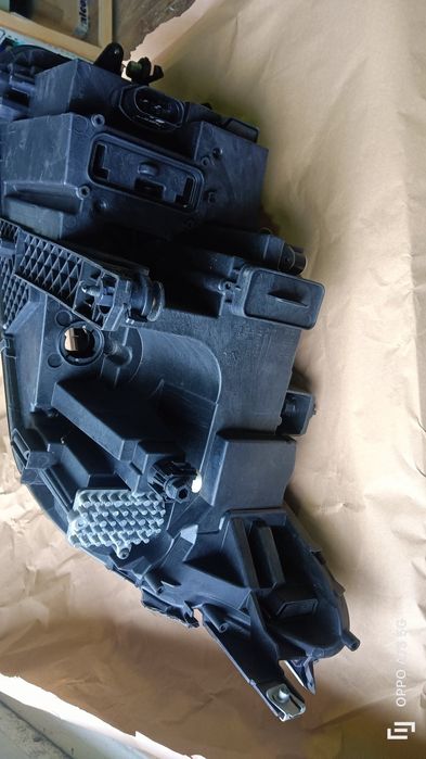 Farol VW tiguan 2021 ótica direita óptica