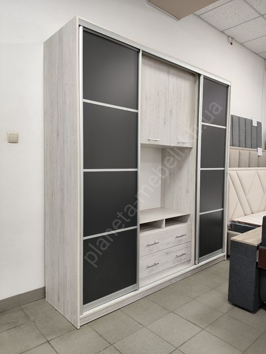 Шафи-купе з нішею під тв, шафи-купе у вітальню, шафи Вінниця