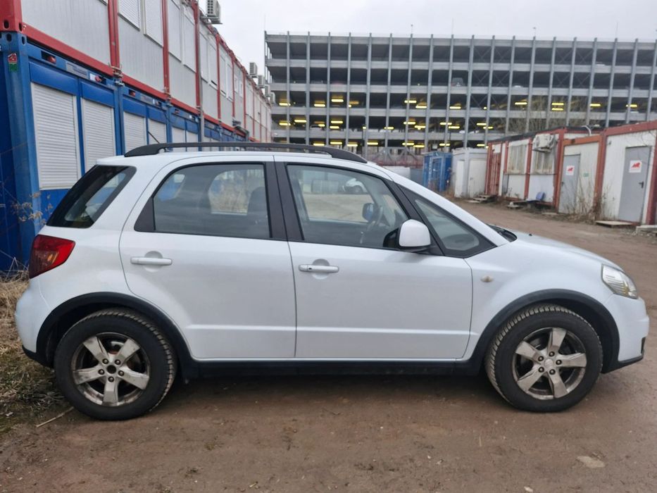 Suzuki SX4 Suzuki SX4 1.6 Automat