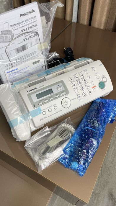 Телефон факс Panasonic KX-FP218UA