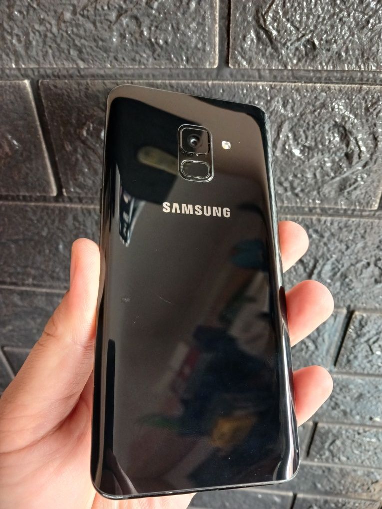 Samsung A8 4/32 Bypass