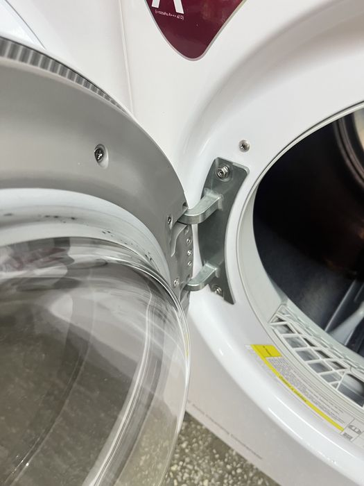 Сушка для одягу LG