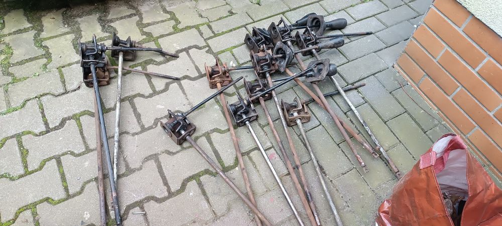 Fiat 126 lewarek zmiany biegów kaseta zmiany biegów sprawny oryginalny