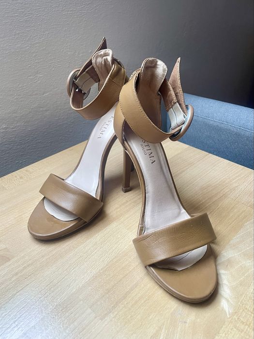 Sandałki szpilki obcasy rozmiar 36 Ryłko brązowo beżowe skórzane