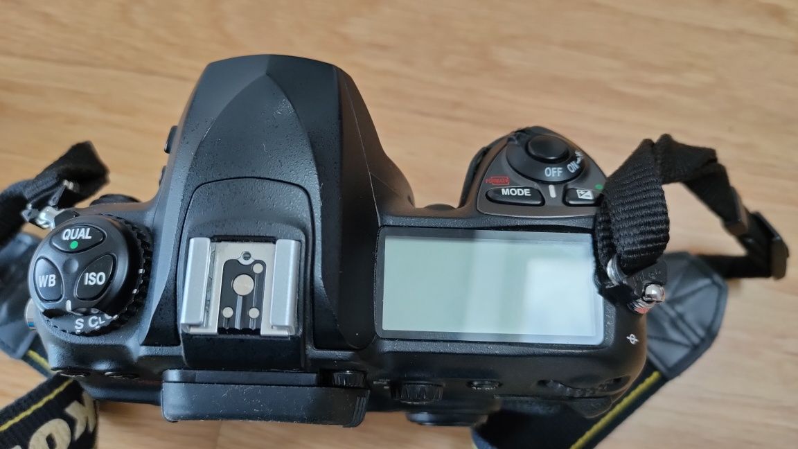 Nikon D200 com bateria- 15556 disparos