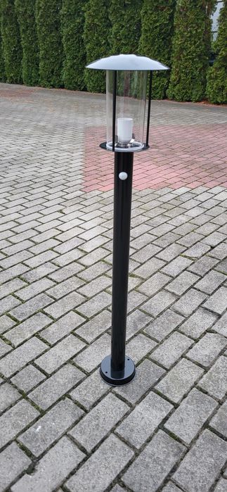 Lampy ogrodowe metal/plastik czujnik ruchu 5szt. Kpl  wysokość 1m