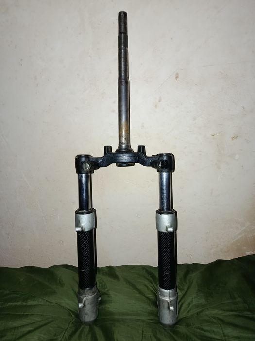 Вилка Yamaha Aerox