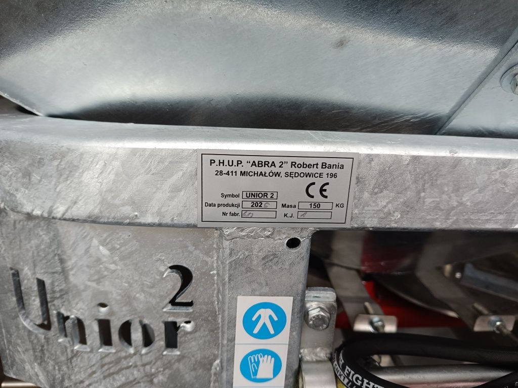Rozsiewacz nawozu ABRA, hydraulika, ocynkowany 600L 800L