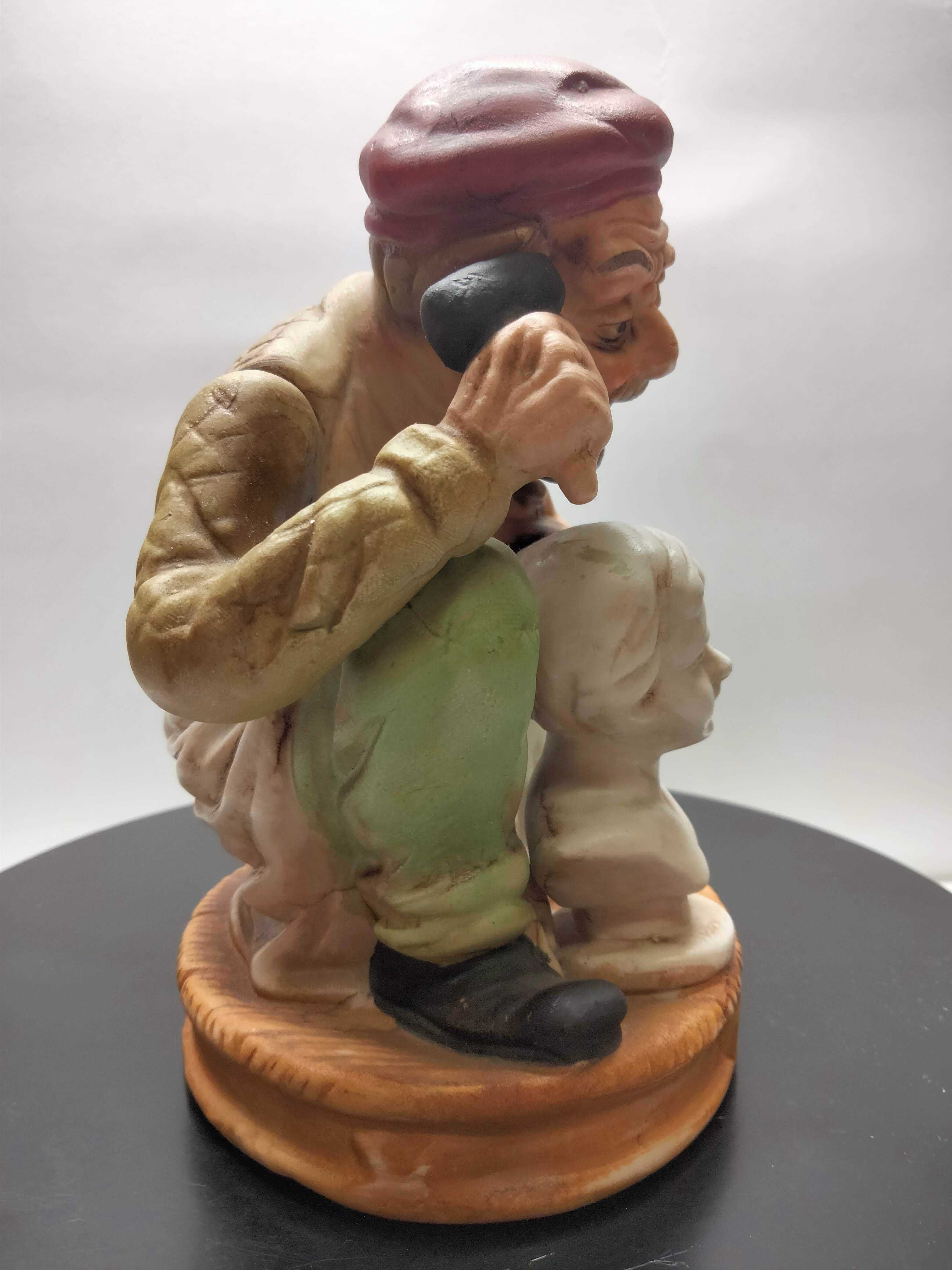 Włoska porcelana figura Rzeźbiarz- stan idealny