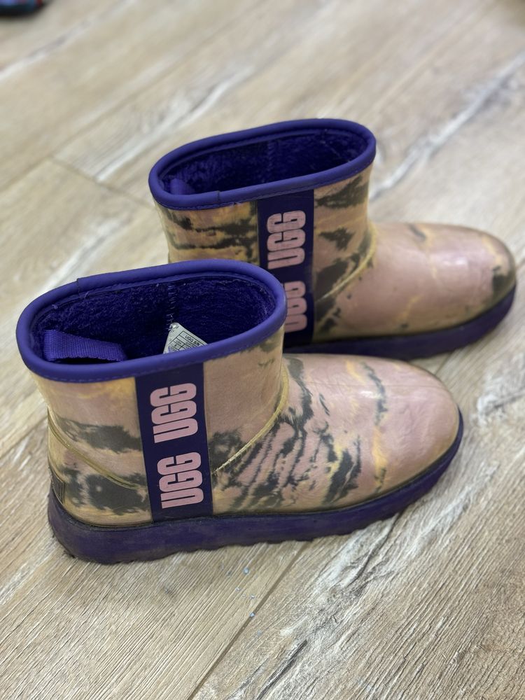 Ugg оригінал