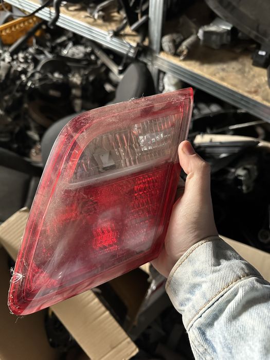 Продам стоп,фонарь Toyota Camry 40 в крышку
