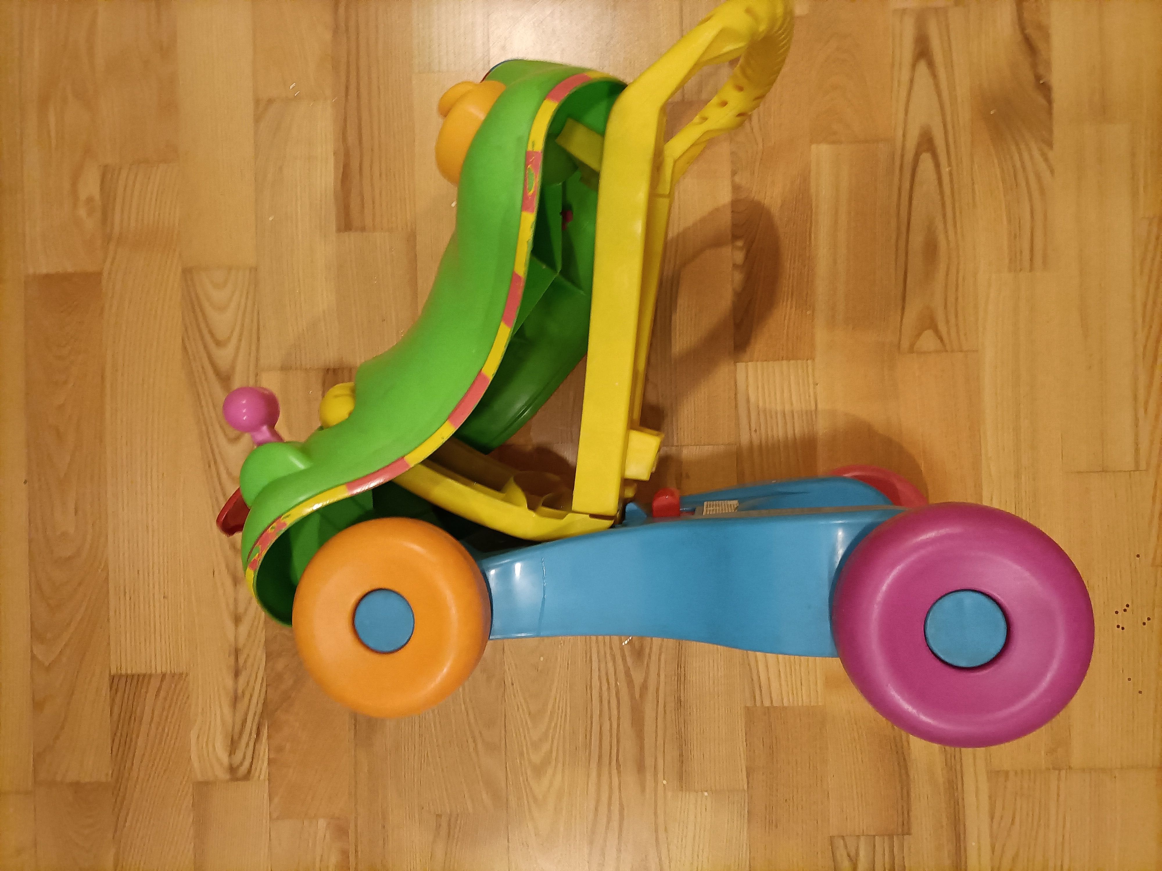 Pchacz, jeździk Fisher Price