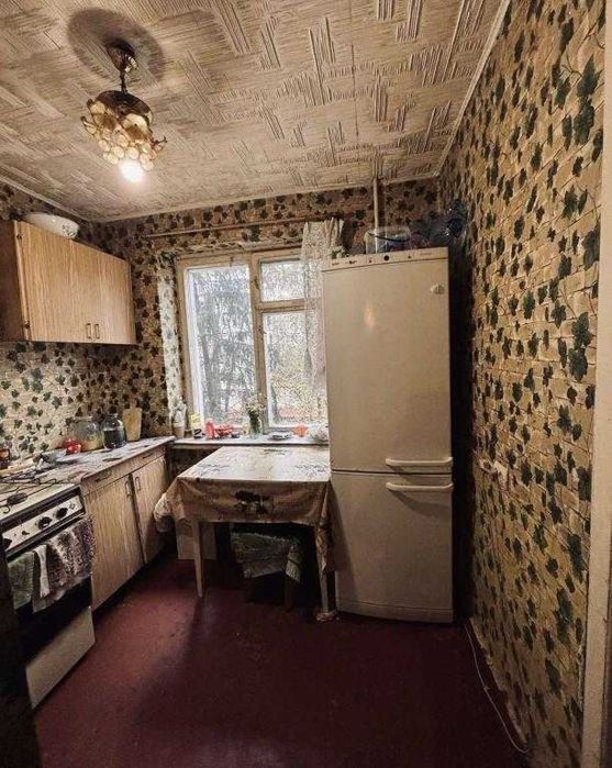Продається двокімнатна квартира на Половках