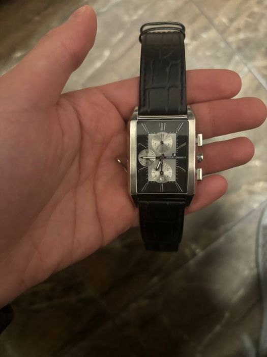 Часы jacques lemans