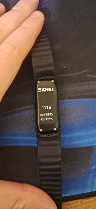 Продам два Mi Band3 + Годинник Skmei в подарунок