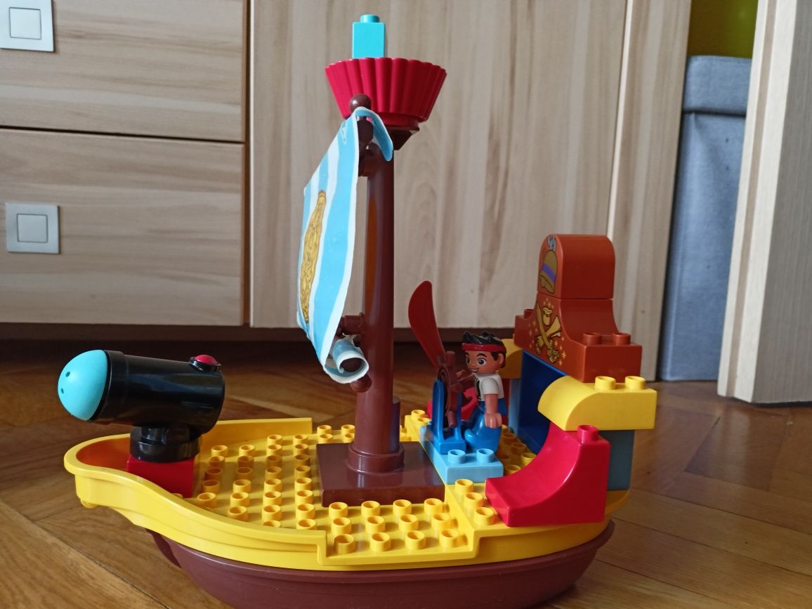 LEGO 10514 - Duplo: Jake i piraci z Nibylandii - Statek piracki Jake'a