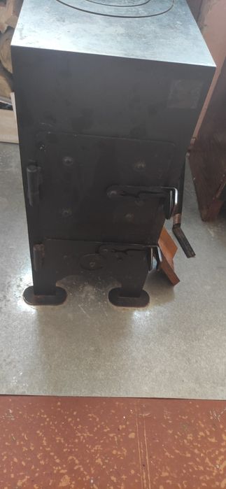 Буржуйка/пічка (мобільна) опалення для дому із варильною поверхньою