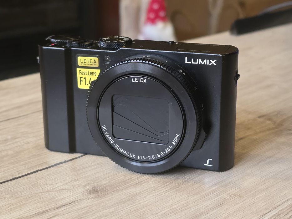 Компактная камера Lumix LX15 идеал. Конкурент Canon G7X