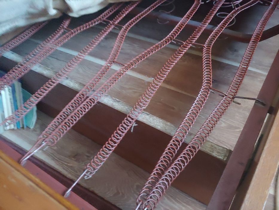 Продам ліжко (спальня)