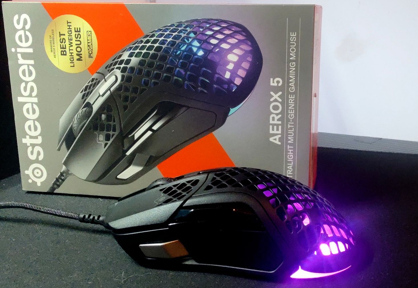 Myszka aerox 5 dla graczy