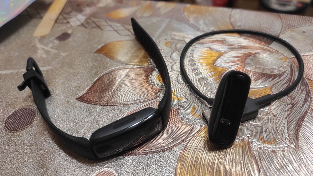 Фитнес - браслет трекер Fitbit Inspire 2 Черный