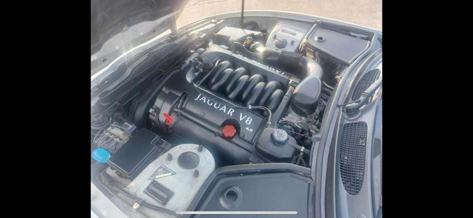 Jaguar XK XK8 4.0 Coupé pele
