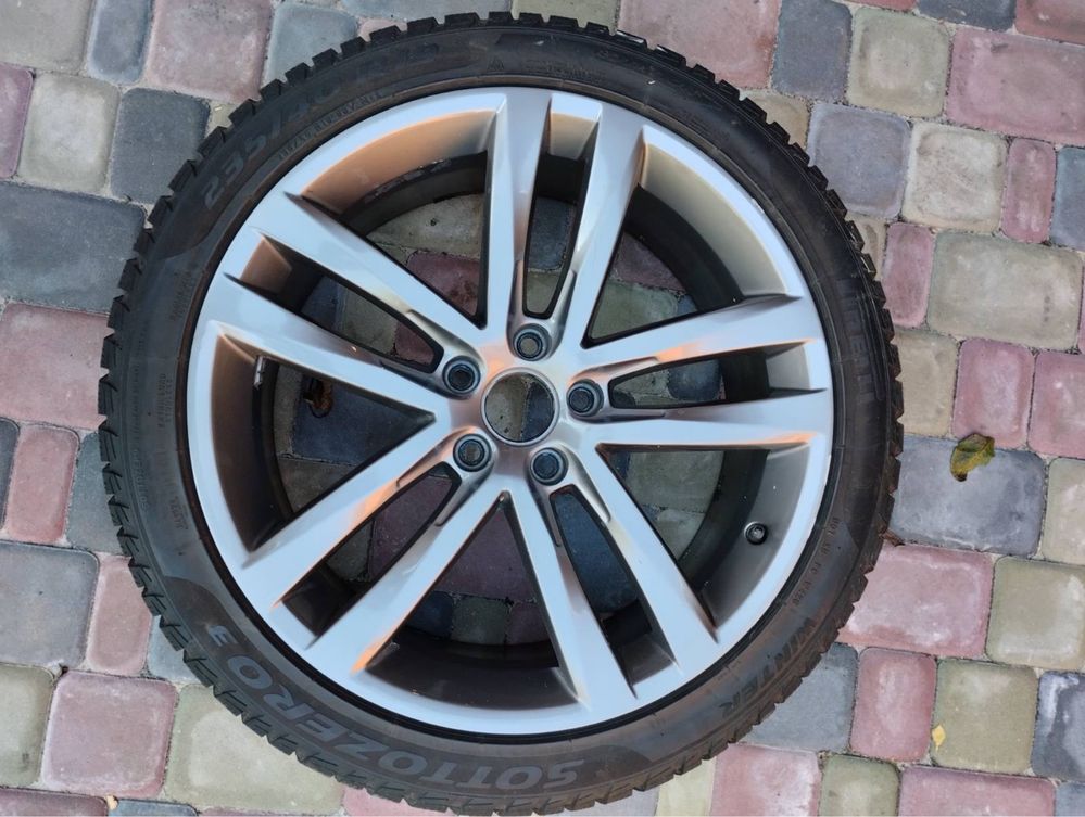 Диски r19 R line Passat B8