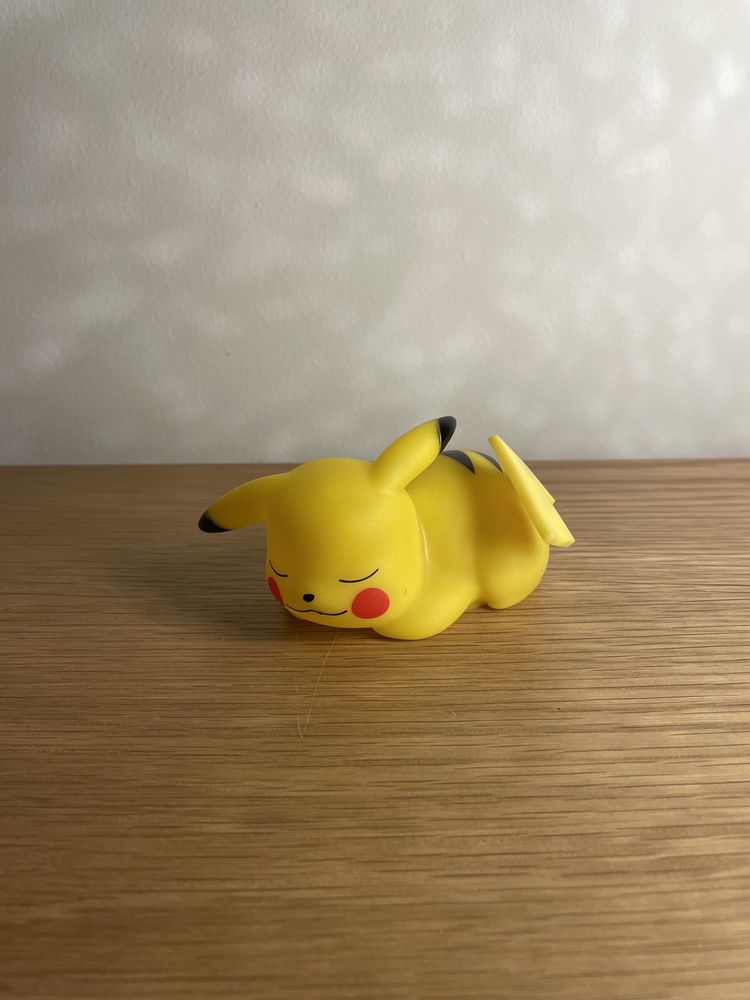 Luz de presenca pikachu