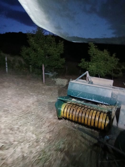 Infardadeira  de fardo pequenos