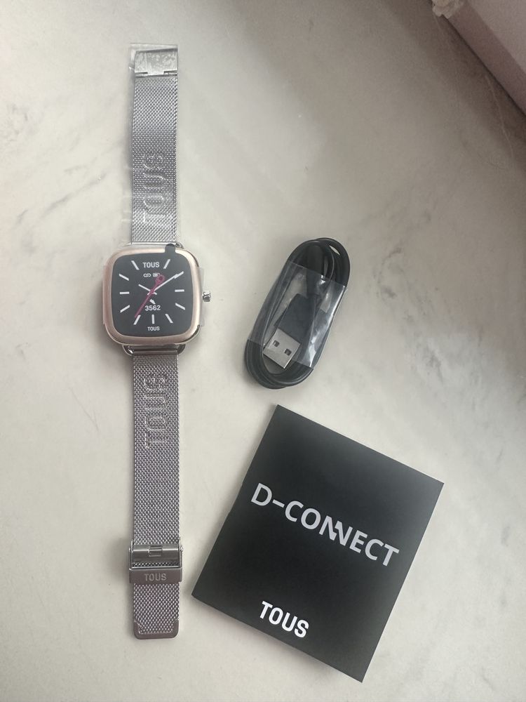Zegarek smartwatch Tous D-Connect srebrny złoty
